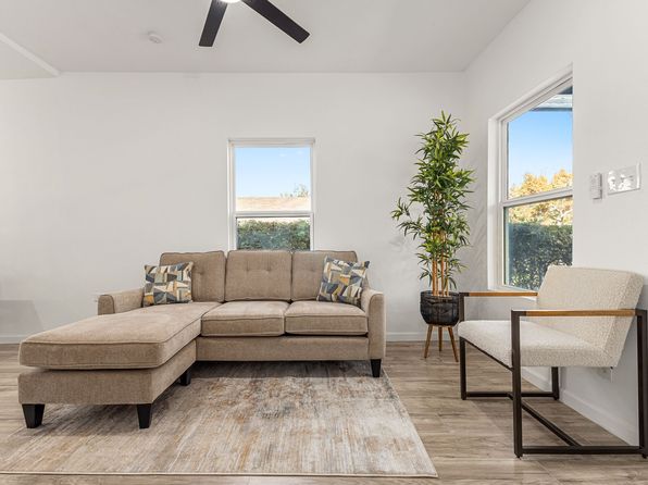 Additional image 3 of 1203 S Waverly Dr, Dallas, TX 75208