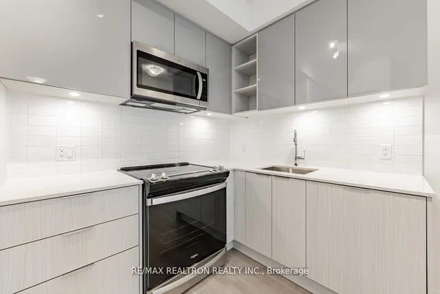 Additional image 7 of 25 Holly St Unit 710