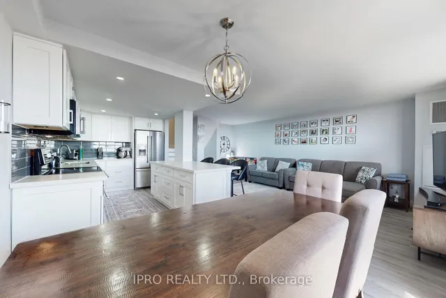 Additional image 2 of 11 Wincott Dr Unit 1111