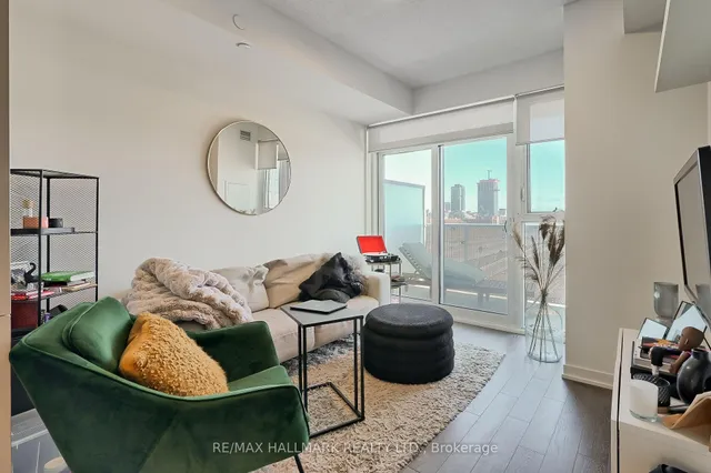 20 Richardson St Unit 602