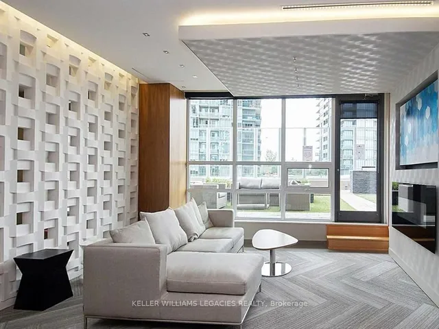 Additional image 26 of 36 Park Lawn Rd Unit 2806