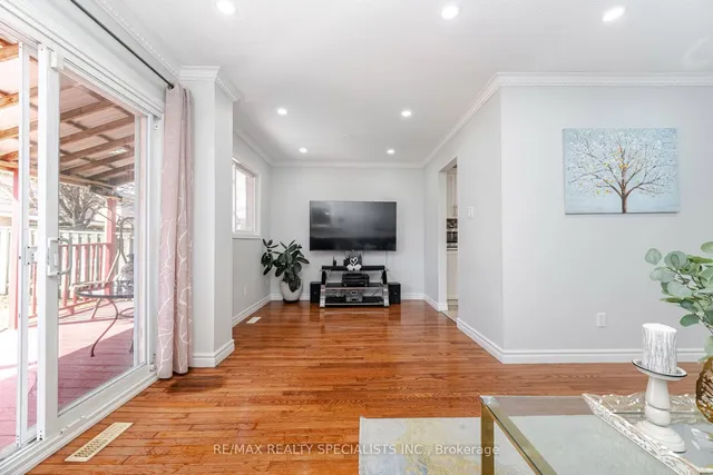 Additional image 11 of 10 Wheatfield Rd