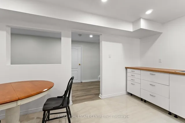 Additional image 35 of 34 Jayfield Rd