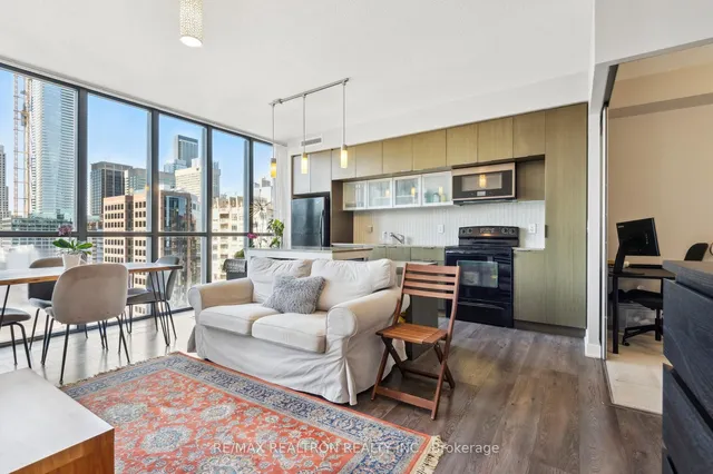 Additional image 15 of 110 Charles St Unit 2006