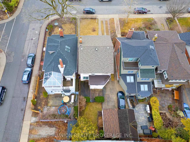 Additional image 31 of 143 Hammersmith Ave