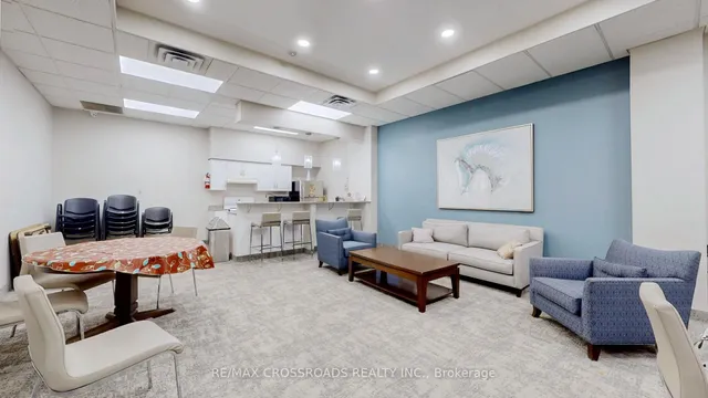 Additional image 28 of 18 Merton St Unit 716