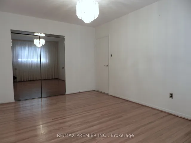 Additional image 7 of 5 Stong Crt