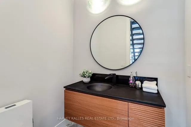 Additional image 24 of 194 Sheldrake Blvd