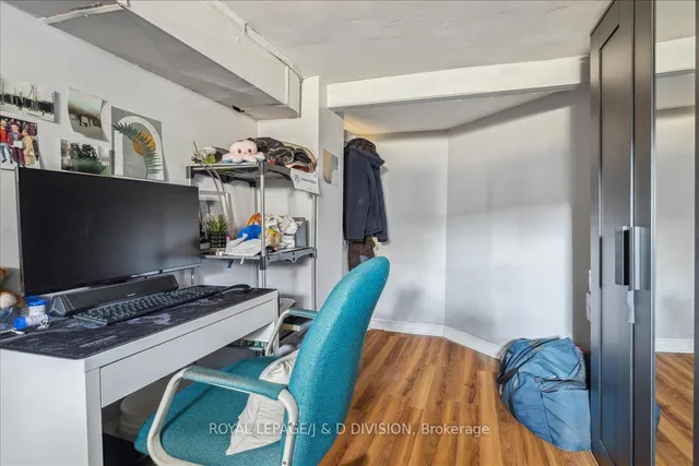 Additional image 32 of 59 Paisley Ave Unit Ave S