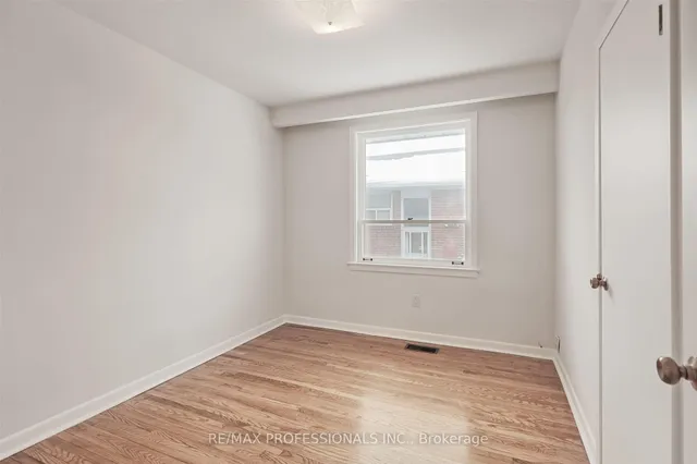 Additional image 16 of 17 Guernsey Dr