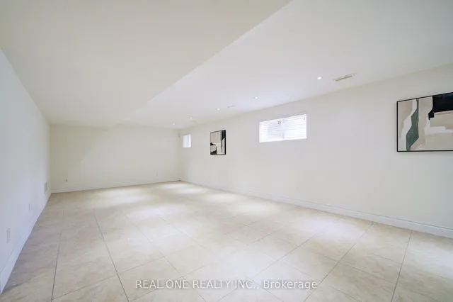 Additional image 35 of 210 Maplehurst Ave