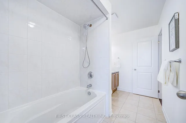 Additional image 36 of 566 North Park Blvd