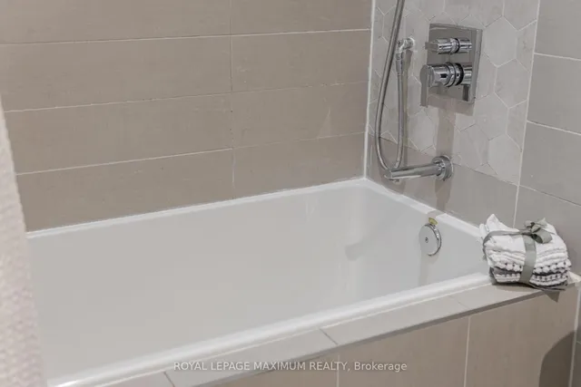 Additional image 27 of 66 Kippendavie Ave Unit 315