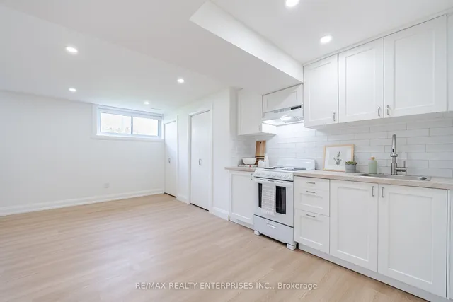 Additional image 31 of 3 Savarin St