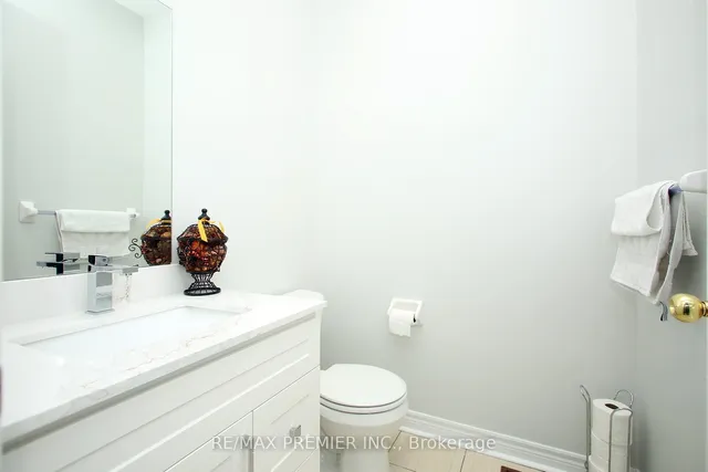 Additional image 26 of 53 Baby Pointe Tr