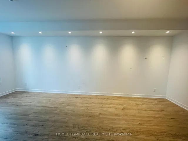 Additional image 5 of 1926 Lakeshore Blvd Unit 3112