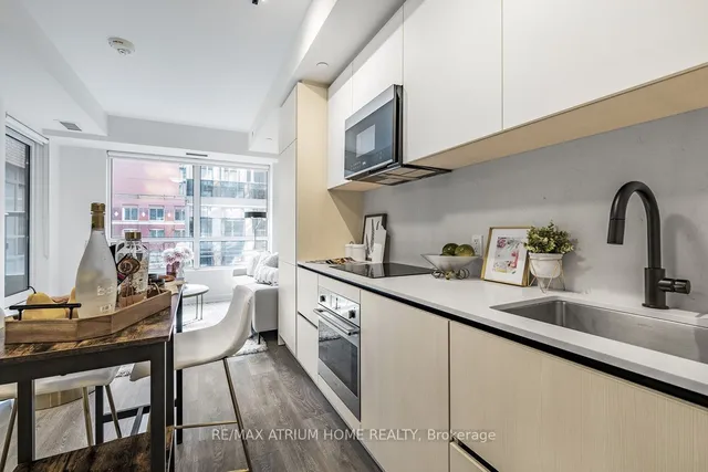 Additional image 16 of 108 Peter St Unit 510