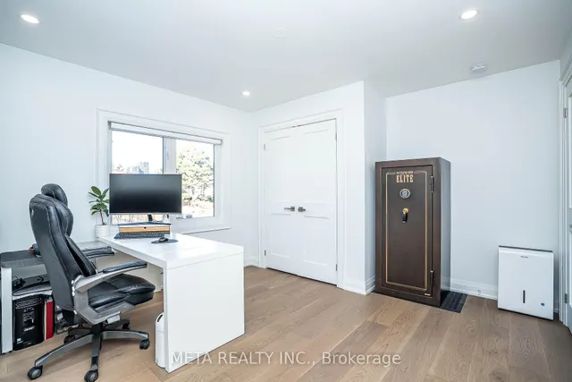 Additional image 17 of 20 Shaver Ave