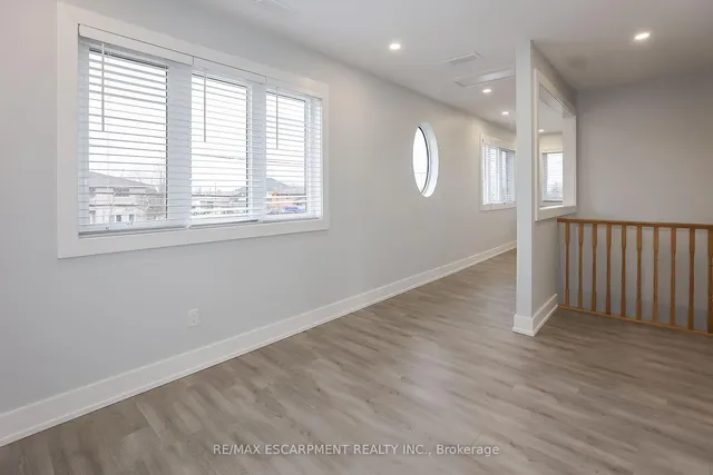 Additional image 20 of 274 Margaret Ave