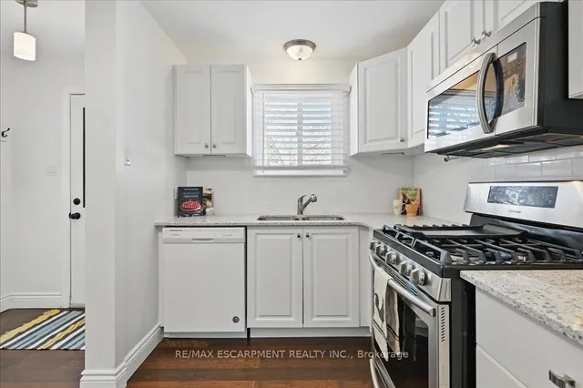 Additional image 9 of 433 East 38th St