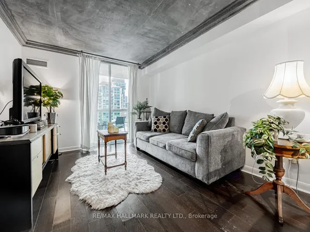 Additional image 9 of 323 Richmond St Unit 908