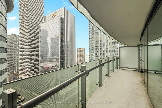 Additional image 31 of 12 York St Unit 2410