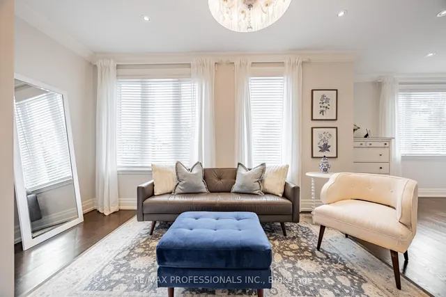 Additional image 22 of 54 Parkchester Rd