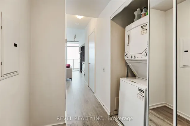 Additional image 8 of 105 The Queensway St