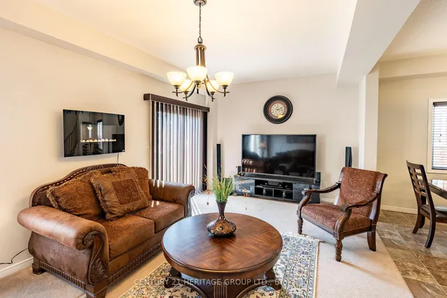 Additional image 19 of 382 Woodbine Ave