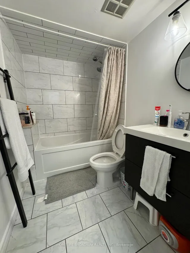 Additional image 14 of 7 Carlton St Unit 809