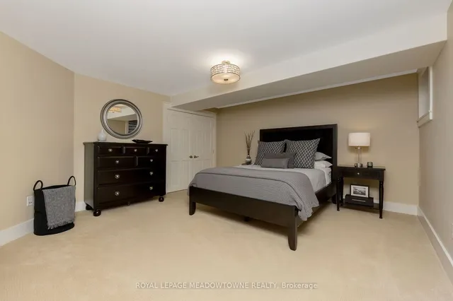 Additional image 31 of 13738 Sixth Line