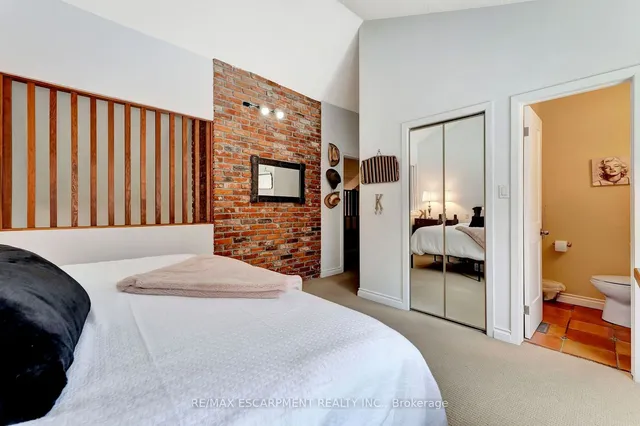 Additional image 23 of 101 Hillcrest Ave