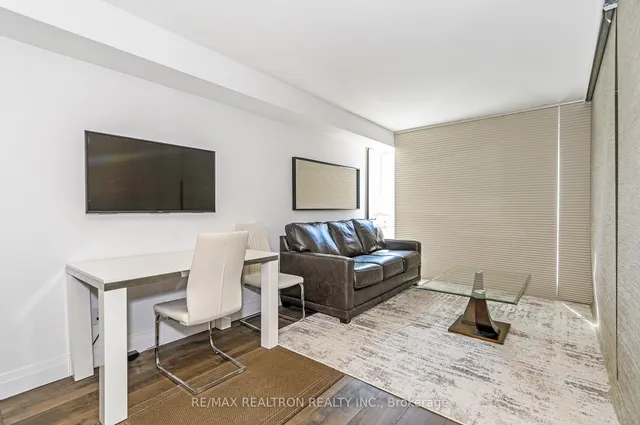 Additional image 26 of 2261 Lake Shore Blvd Unit 220