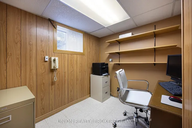 Additional image 26 of 143 Hammersmith Ave