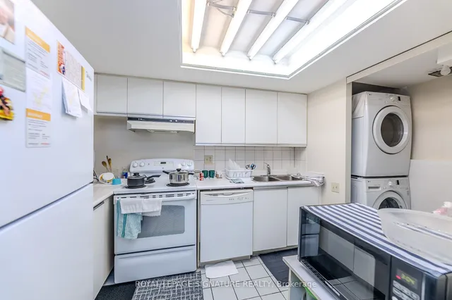 Additional image 10 of 2460 Eglinton Ave Unit 808