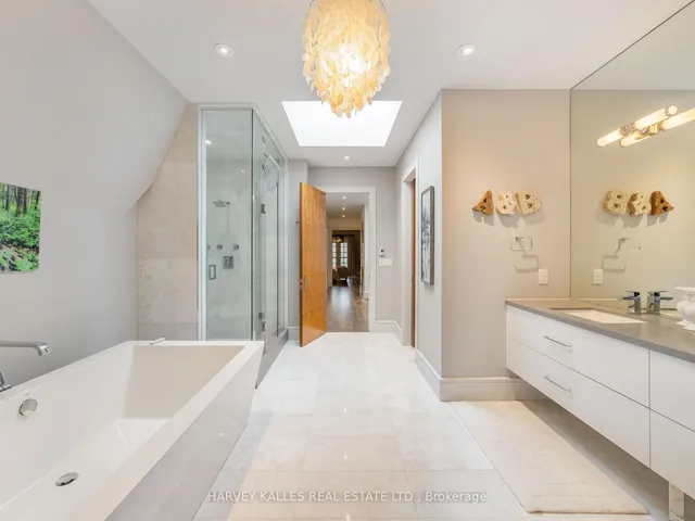 Additional image 27 of 2506 Bayview Ave