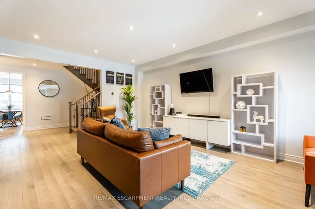 Additional image 4 of 266 Humphrey St