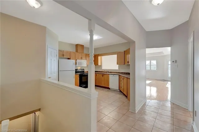 Additional image 18 of 34 Southbrook Drive Unit 43