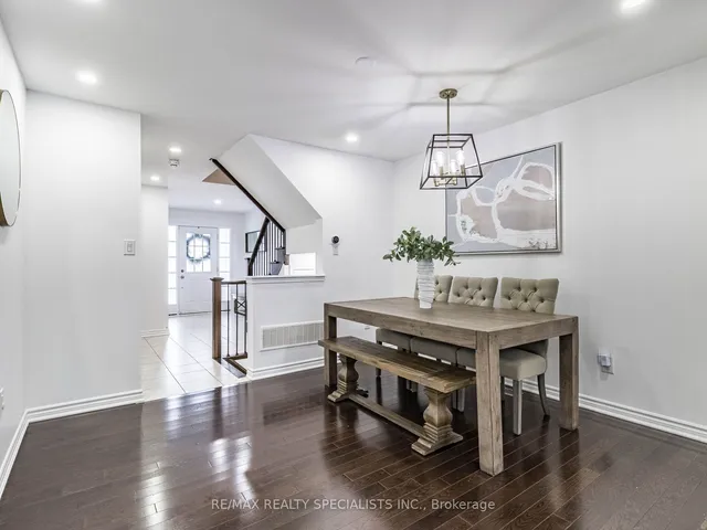 Additional image 17 of 13 Quasar St