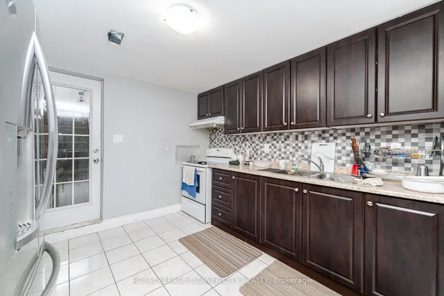 Additional image 20 of 75 Banting Cres