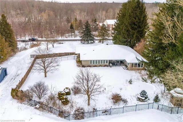 Additional image 43 of 715 Robson Rd