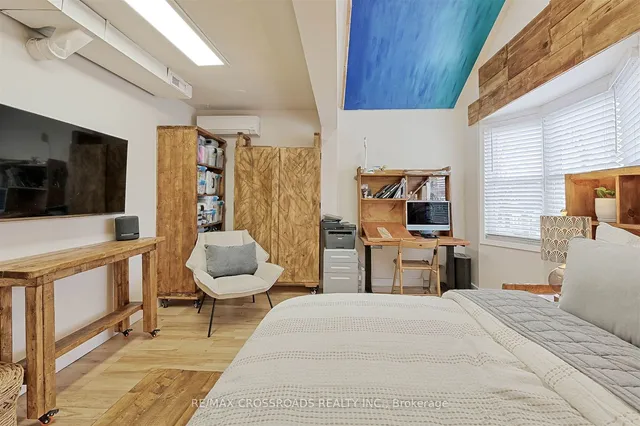 Additional image 14 of 105 Runnymede Rd