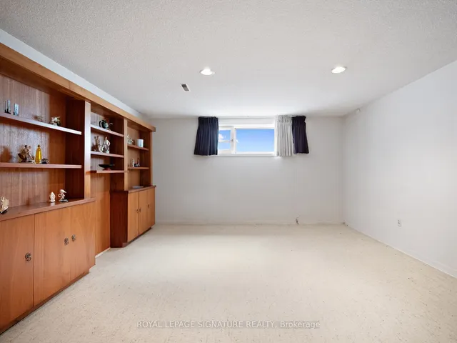 Additional image 28 of 36 Chieftain Cres