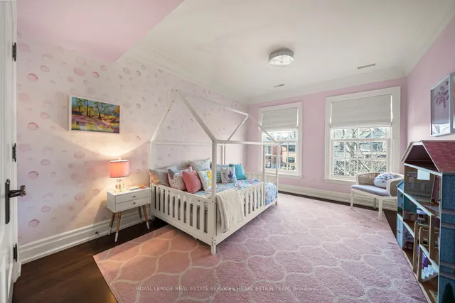 Additional image 24 of 243 Rose Park Dr