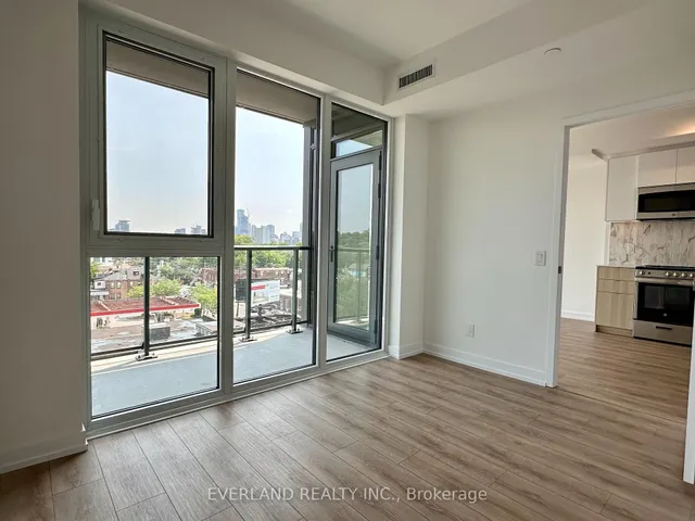 Additional image 11 of 500 Dupont St Unit 514