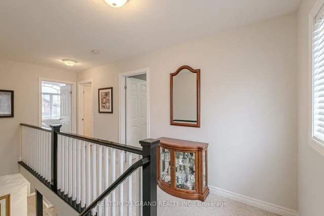 Additional image 24 of 229 Springvalley Cres