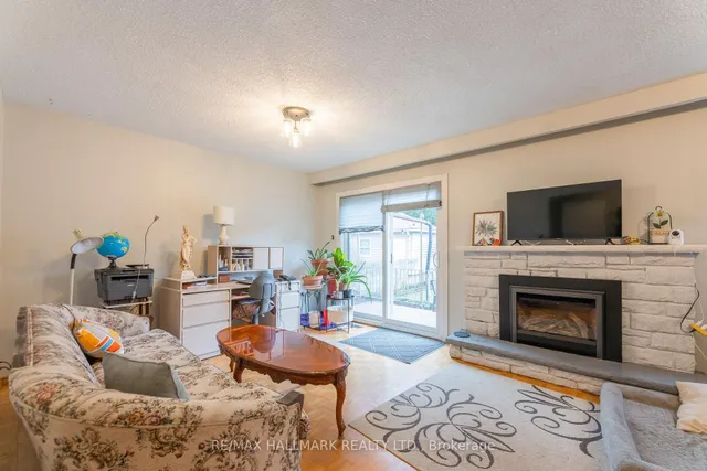 Additional image 29 of 258 Apache Tr