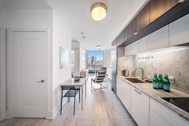 Additional image 15 of 1 Edgewater Dr Unit GPH29