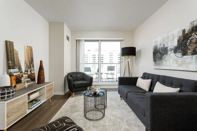 Additional image 6 of 230 King St Unit 1019