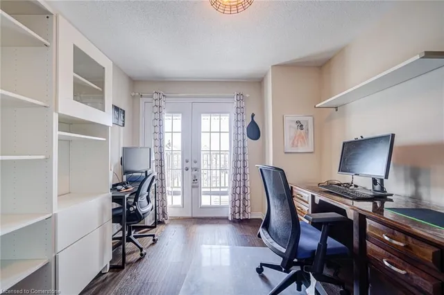 Additional image 29 of 119 Hazelton Ave